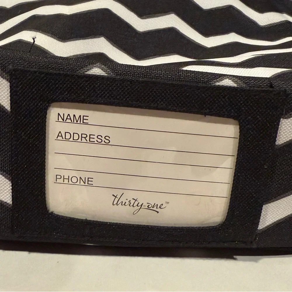 Thirty-One Black and White square Chevron Thermal tote 10”x10”x3”